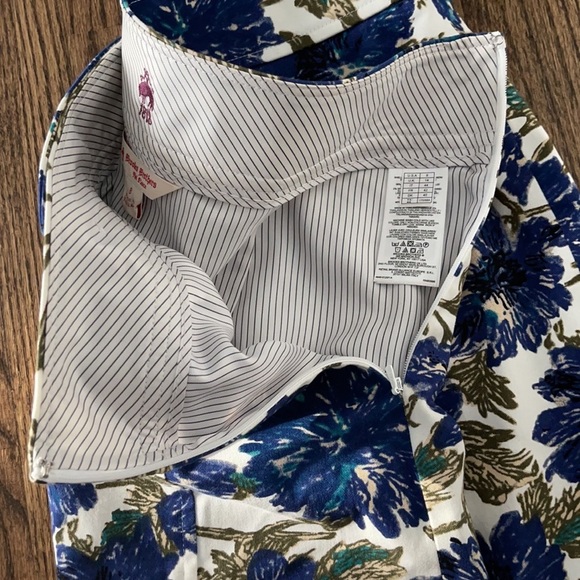 Brooks Brothers Red Fleece Navy Floral Skirt - Picture 11 of 12